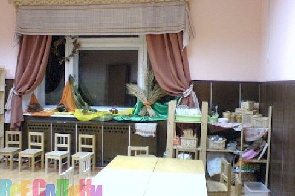 Частный детский сад "Светлячок"