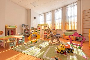 Английский детский сад "Времена года"