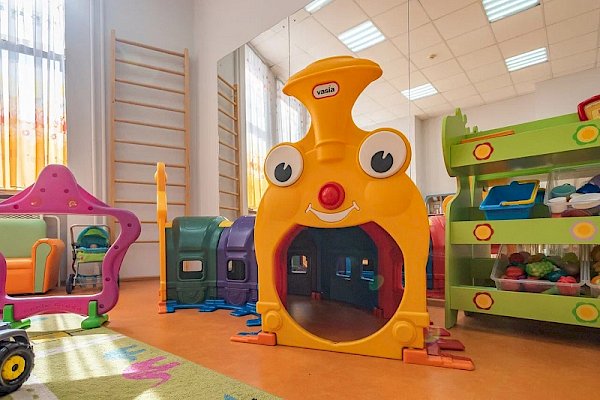Английский детский сад "Времена года"