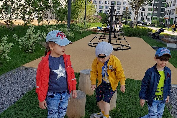 Развивающий центр и детский сад "Рюкзачок" (м.Буннинская Аллея)