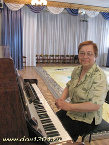 Музыкальный руководитель ДОУ 1204